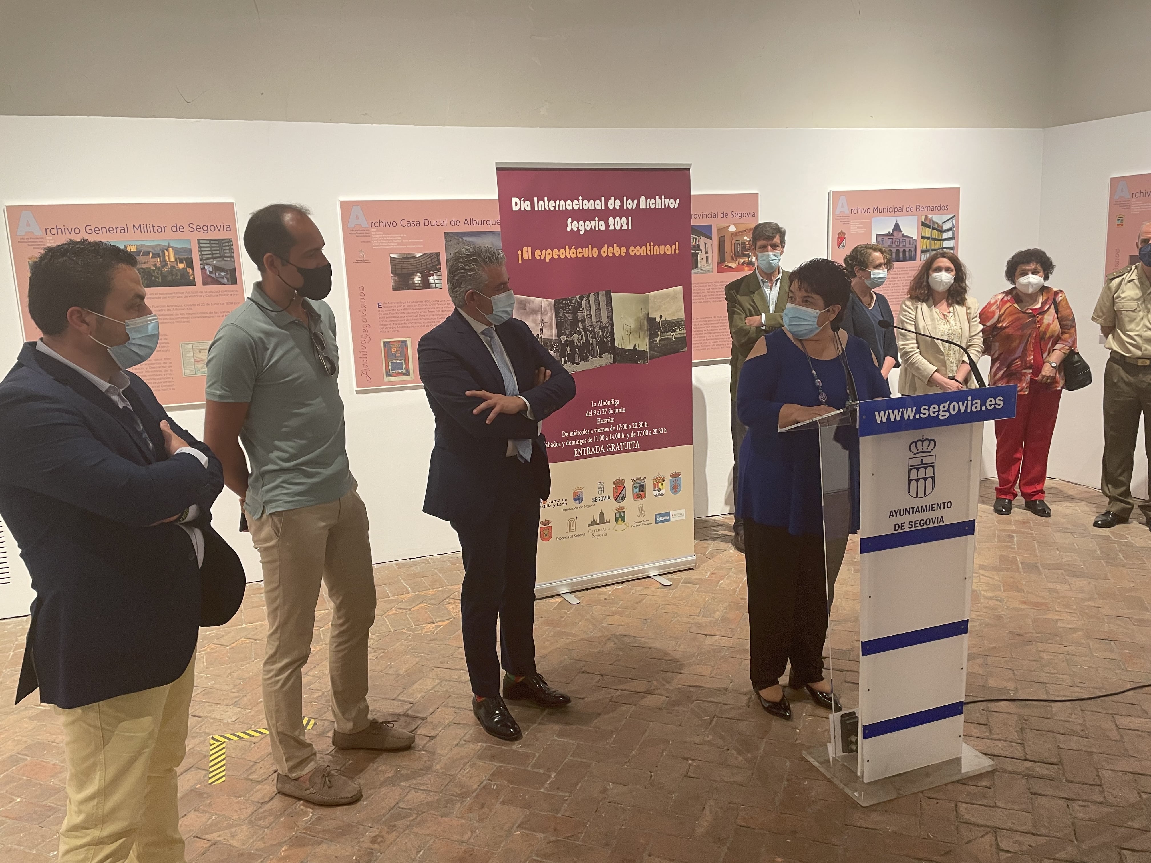 Exposición por el Día de los Archivos