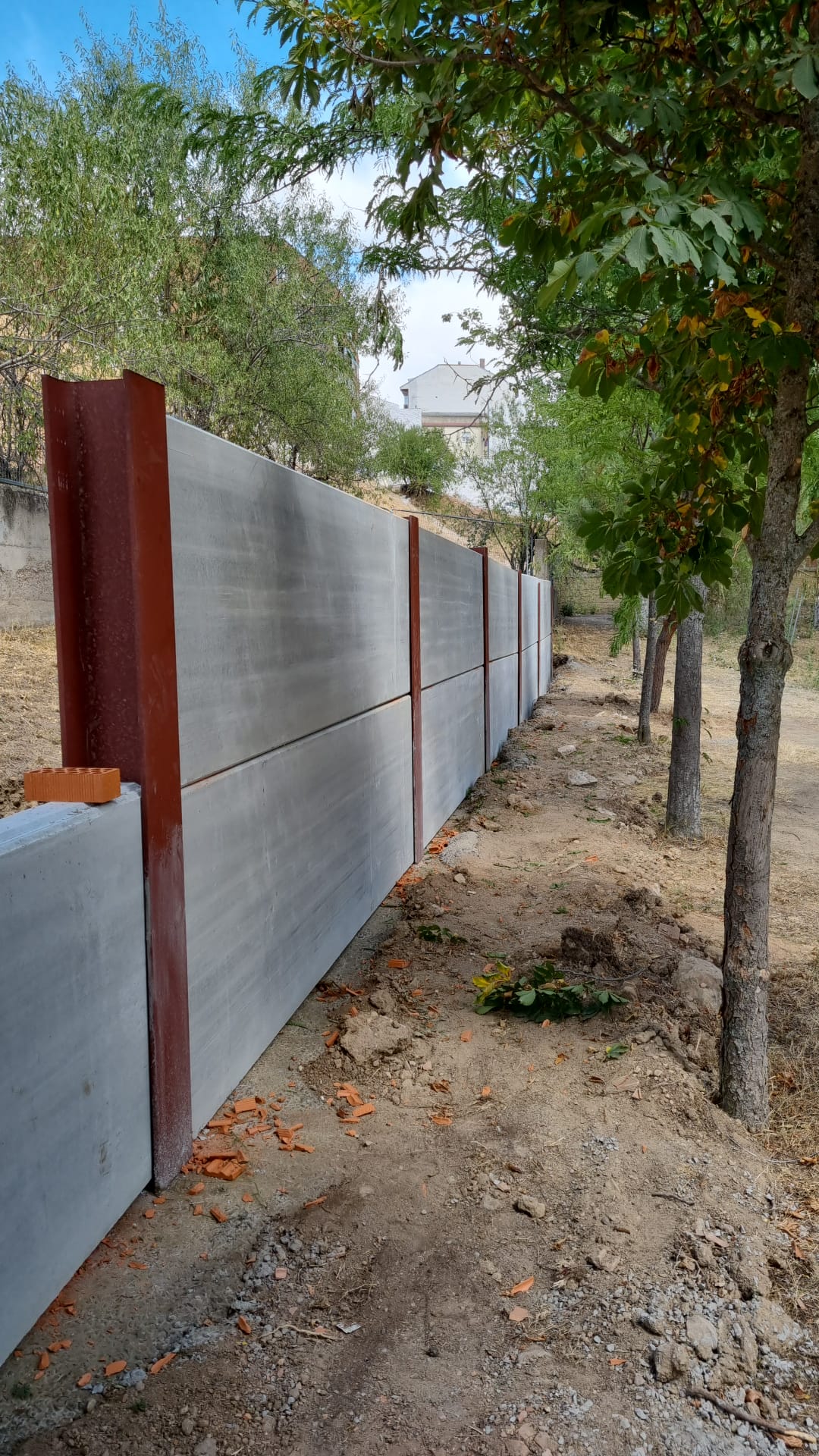Obras en el patio del Colegio CEIP Carlos de Lecea