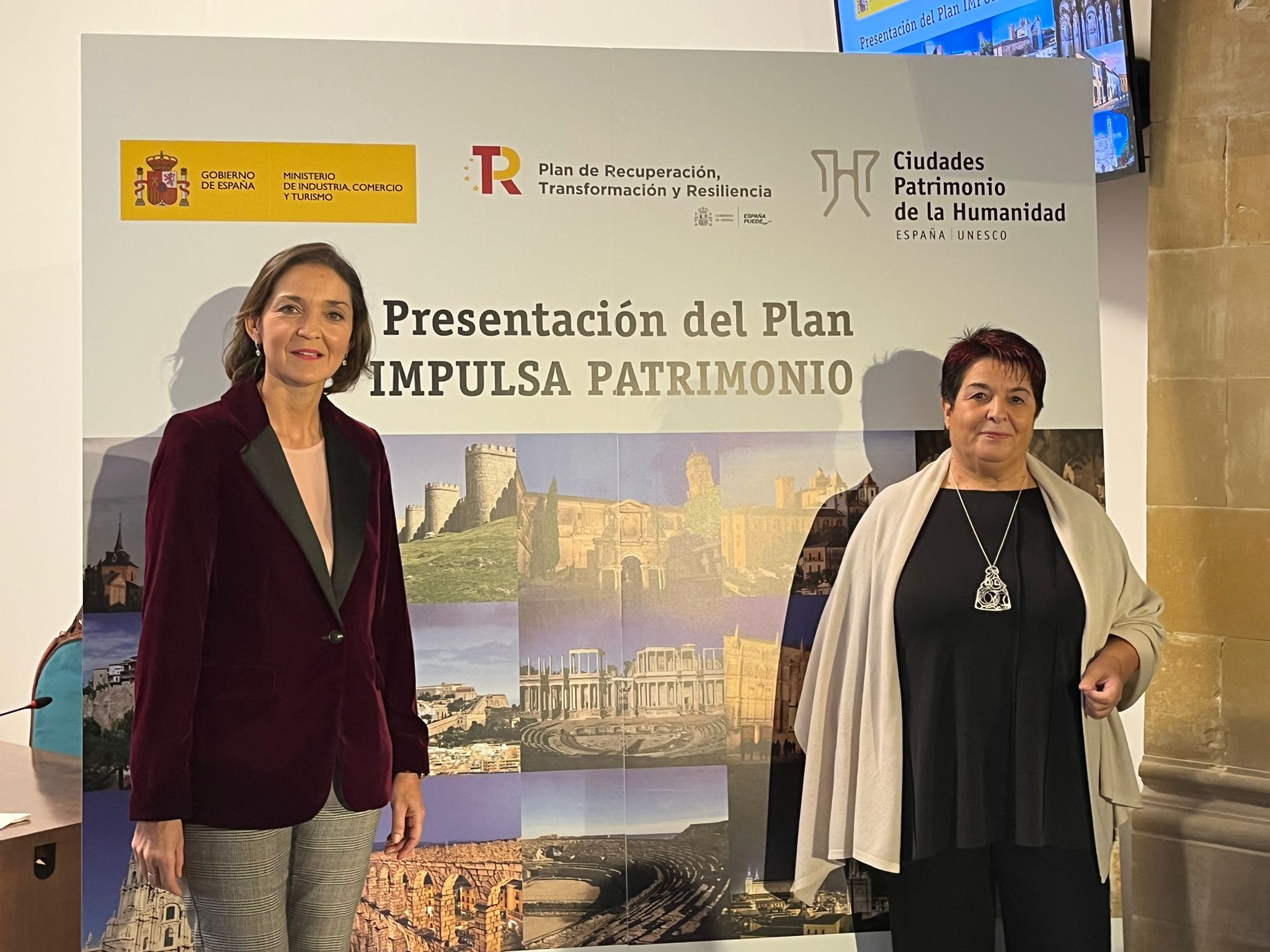  Alcaldesa y ministra turismo Baeza
