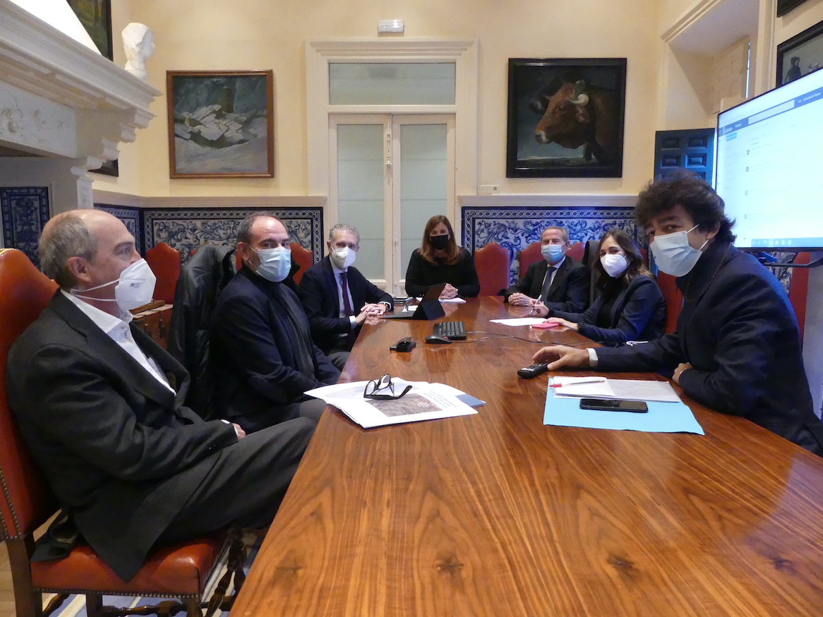 Reunión representantes propietarios Prado del Hoyo y FES