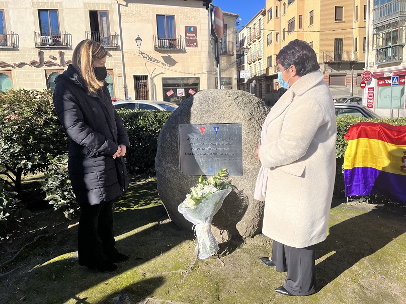 Ofrenda floral memoria víctimas holocausto 