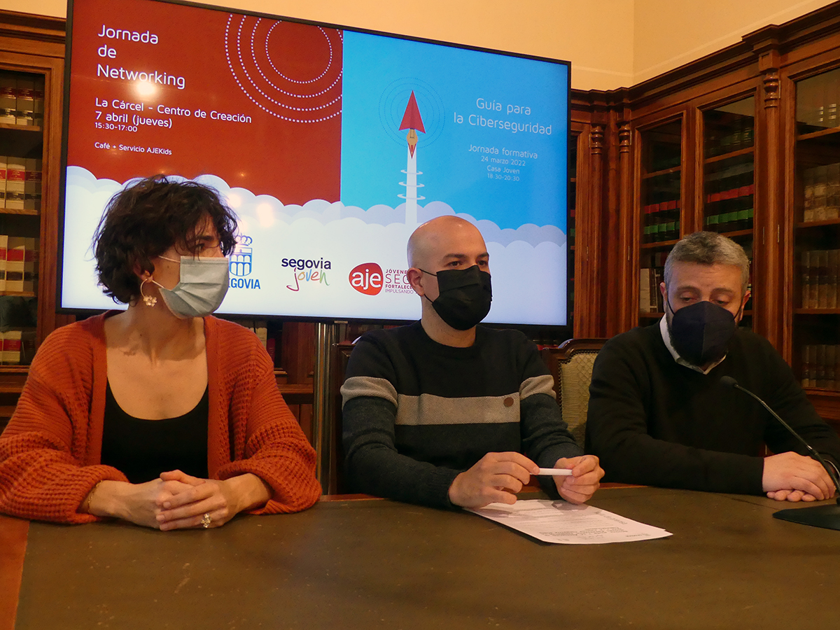 El Ayuntamiento y AJE Segovia presentan una jornada formativa sobre ciberseguridad. La actividad impulsada desde la Concejalía de Juventud tendrá lugar en la Casa Joven el jueves 24 de marzo, de 18:30 a 20:30 horas.  El 7 de abril, de 15:30 a 17:00 horas, se realizará una nueva jornada de “Networking”.