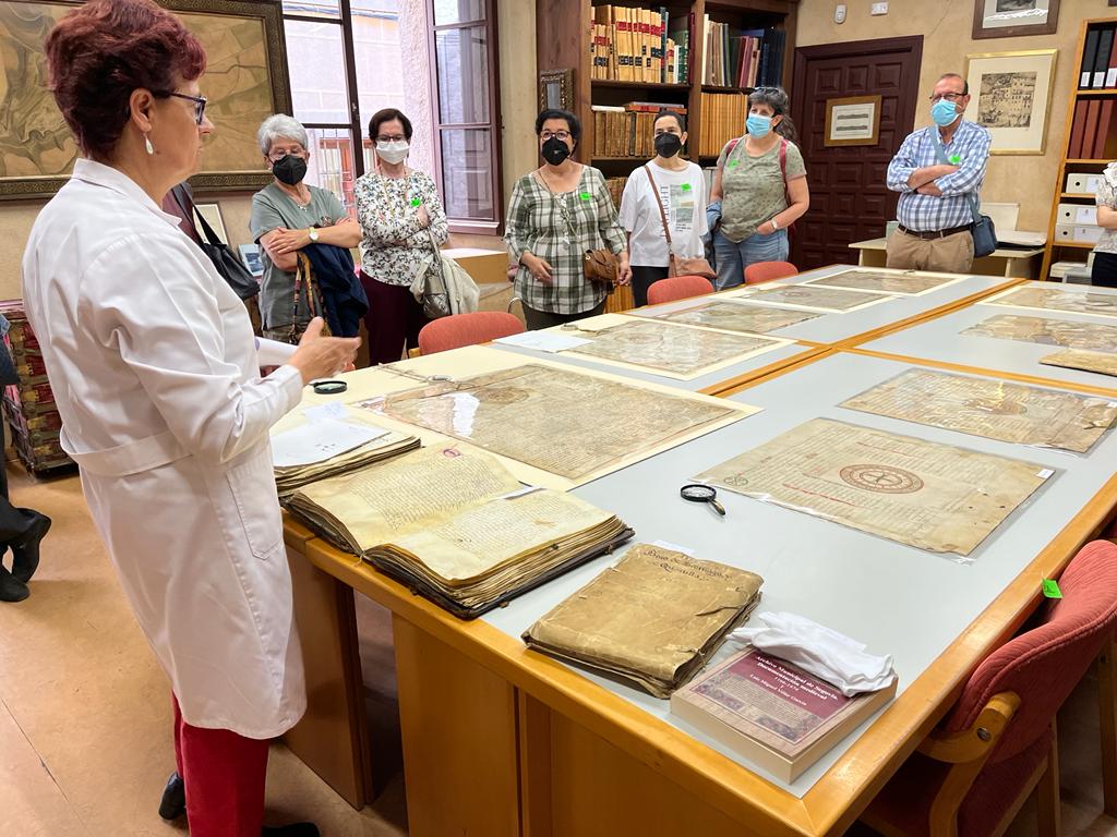 2022-05-30-visita al archivo municipal