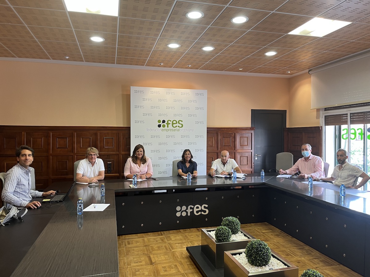Reunión con la Directiva de la Asociación del Polígono El Cerro