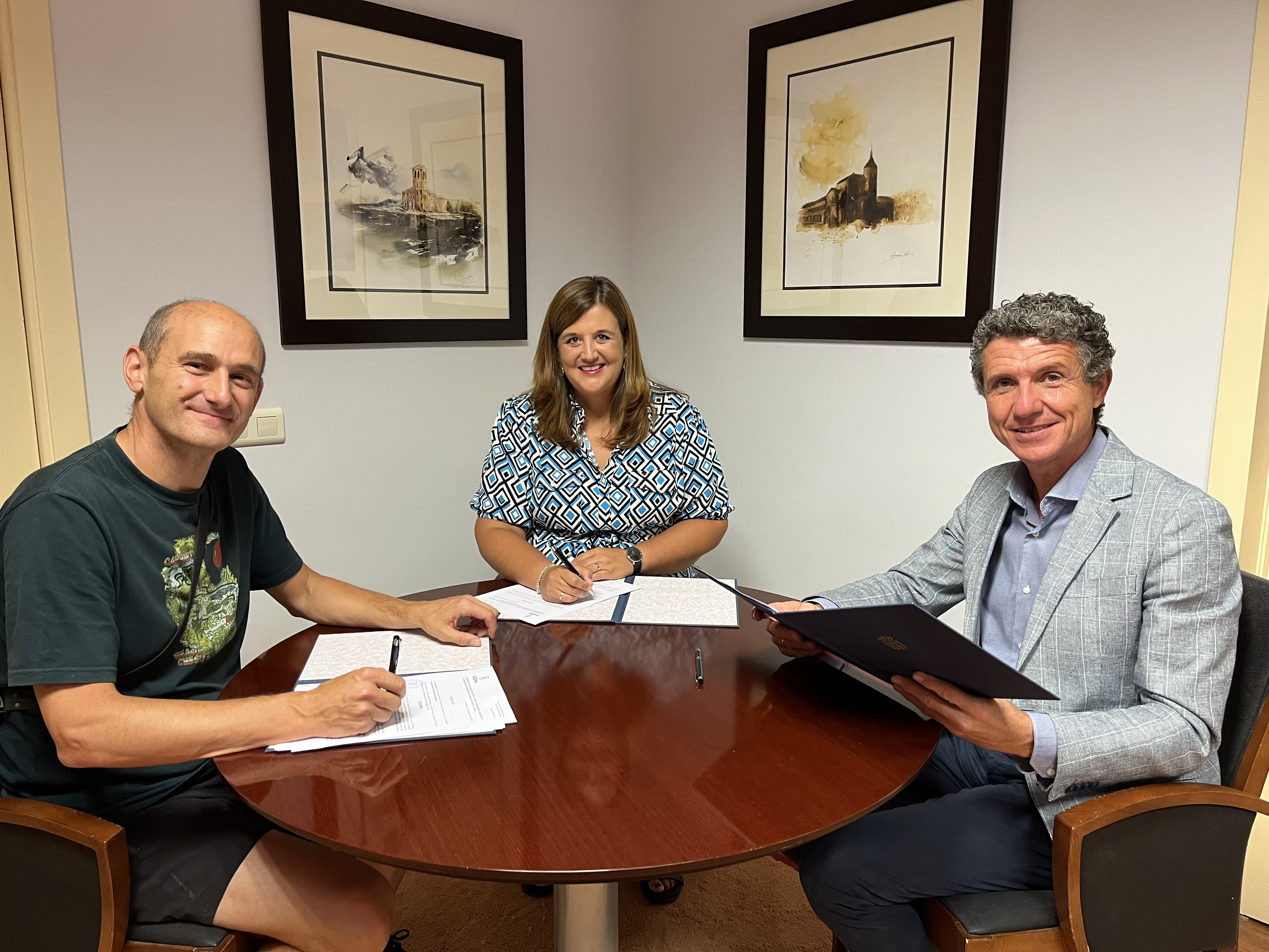 Firma del Convenio con la Coordinadora de ONGDS de Castilla y León