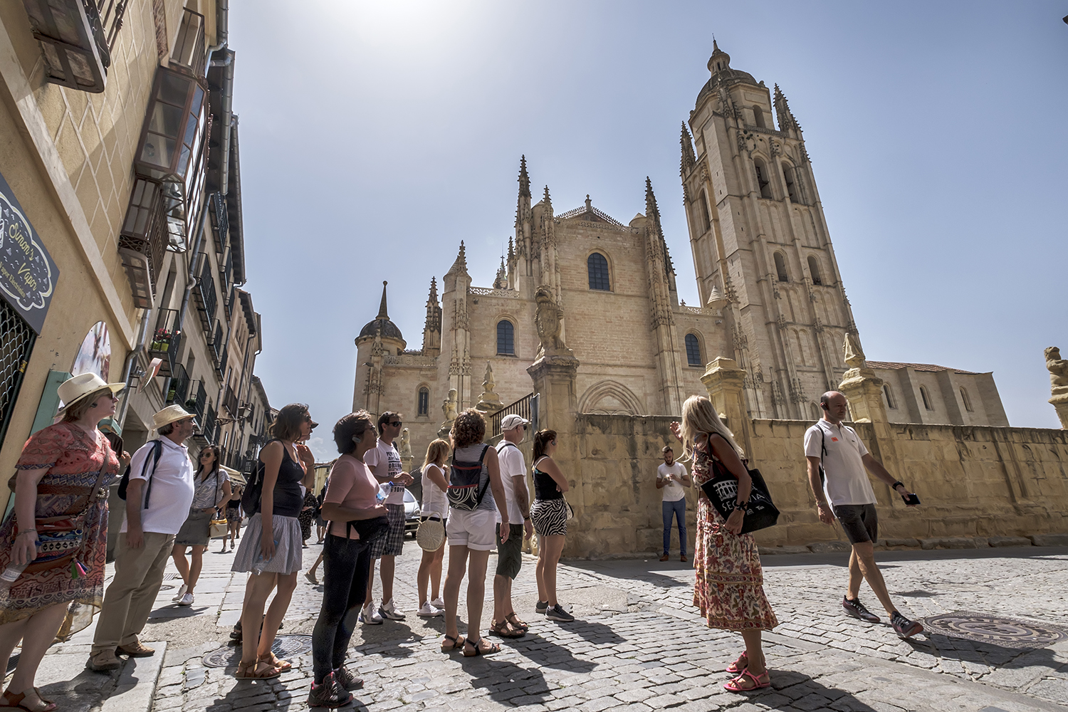 Turistas Visita Guiada Patrimonio Humanidad