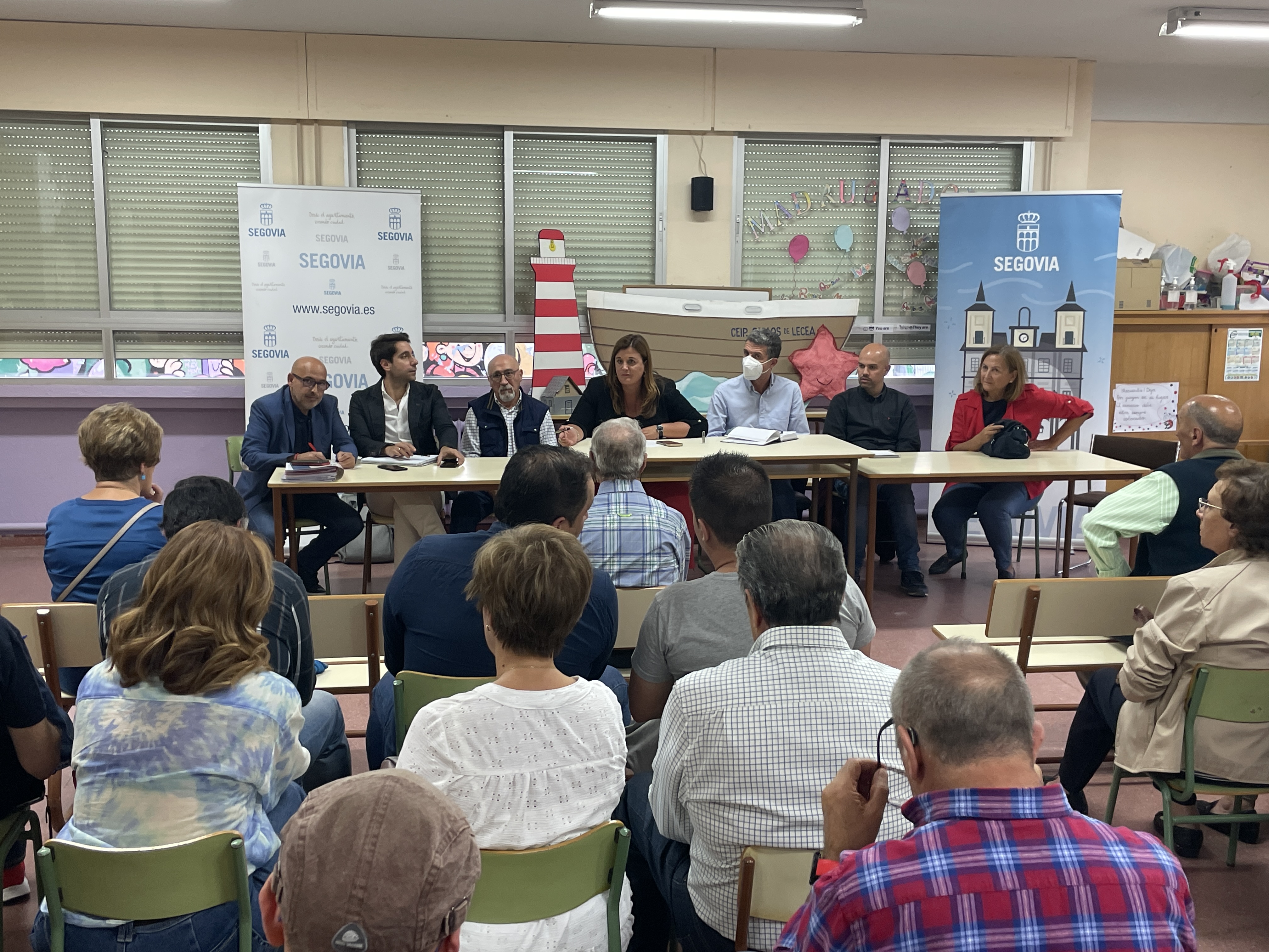  Reunión vecinos La Estación Puente Hierro
