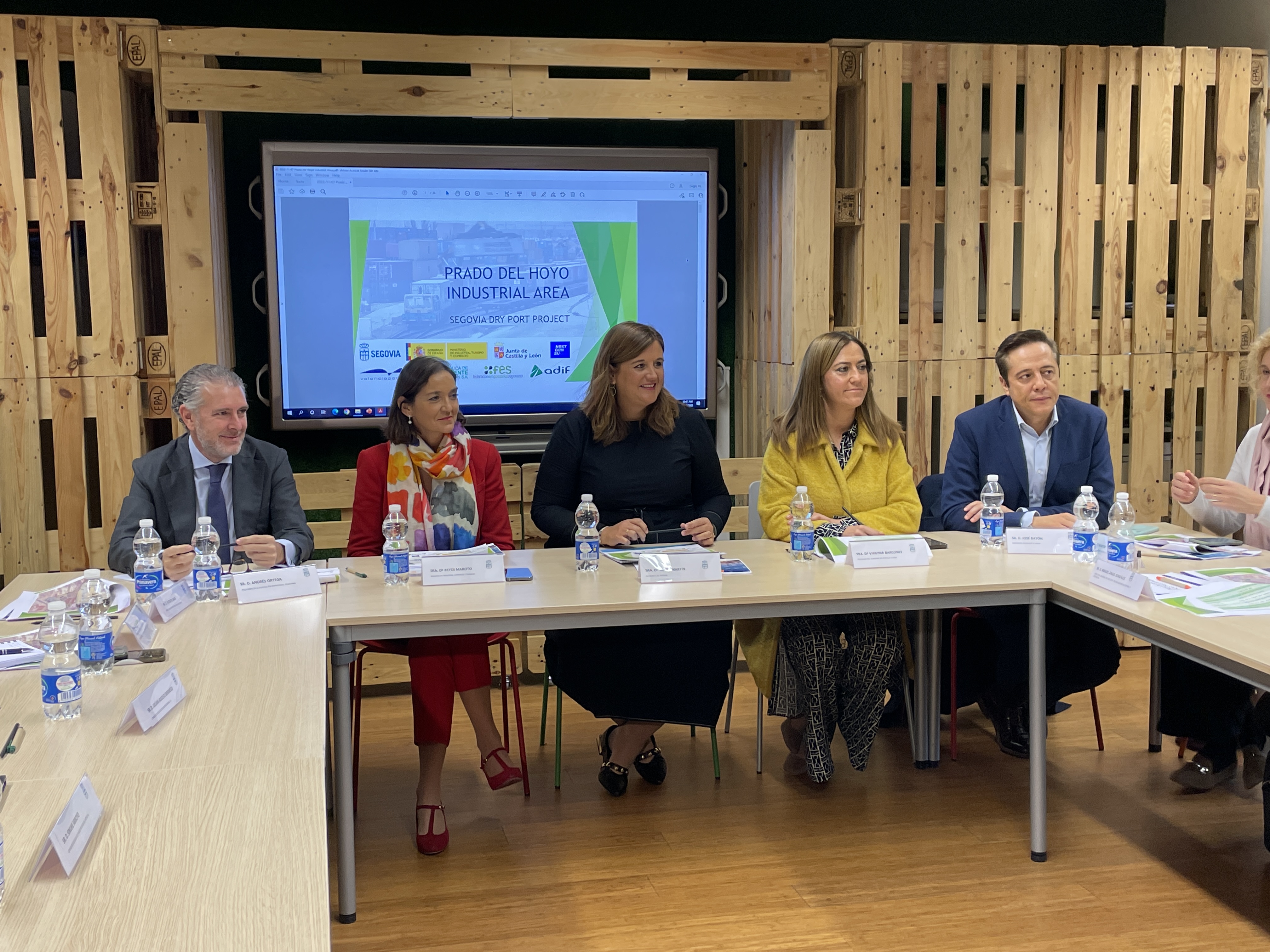 Encuentro ministra Reyes Maroto Prado del Hoyo