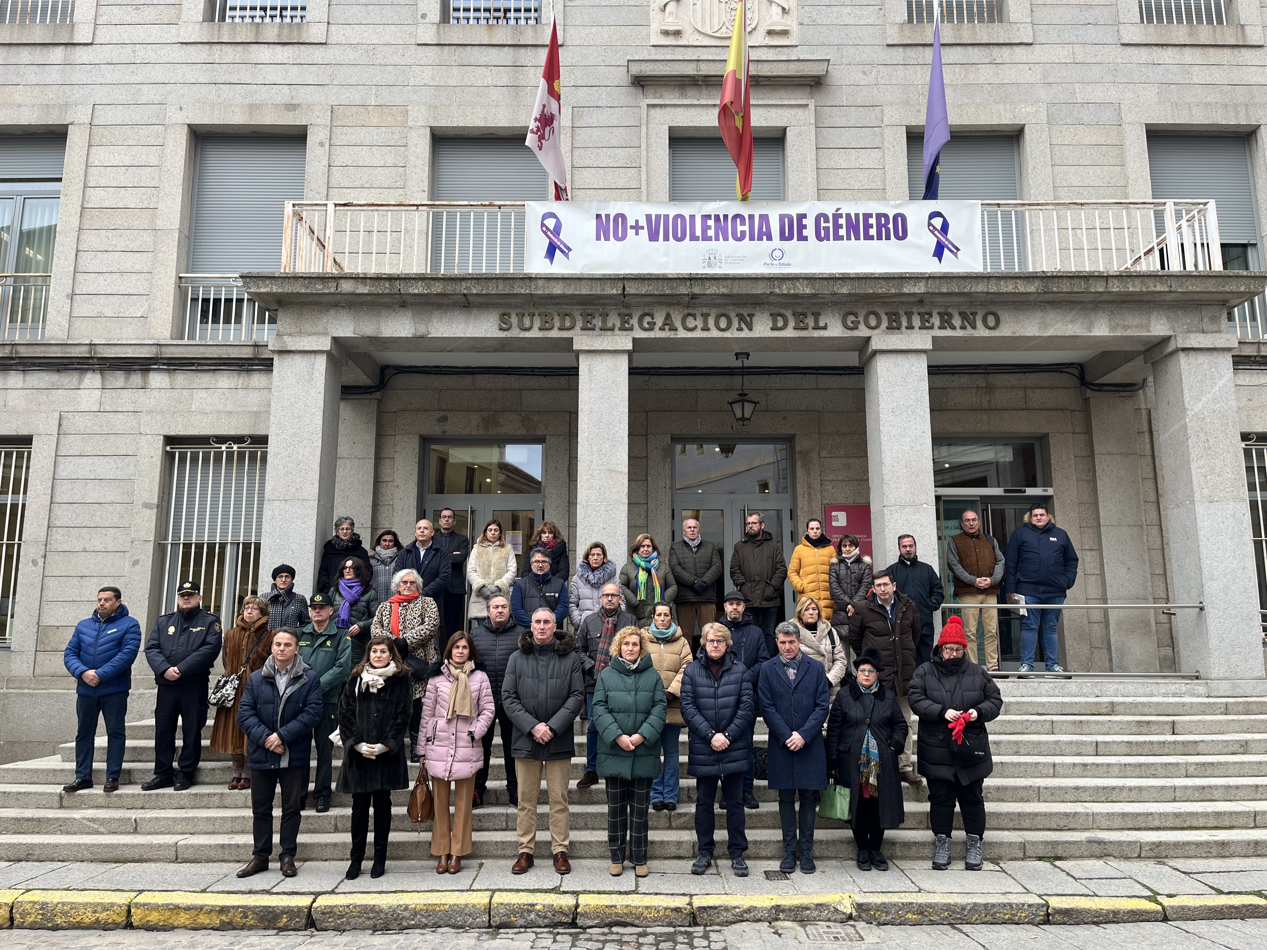 Concentración en repulsa en rechazo a la Violencia de Género, y en memoria de la mujer y su hija de 8 años, asesinadas en Valladolid