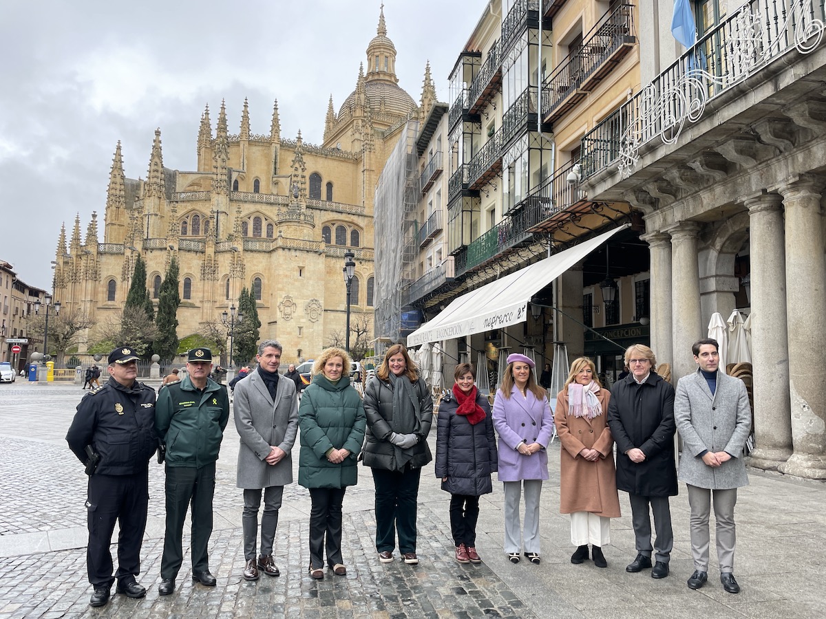 Visita ministra Isabel Rodríguez Plaza Mayor