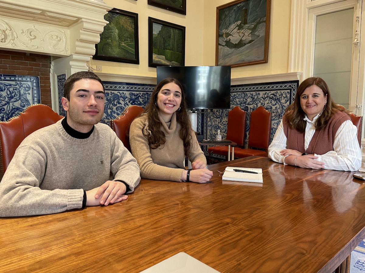 Reunión de la alcaldesa con representantes del Festival Publicatessen