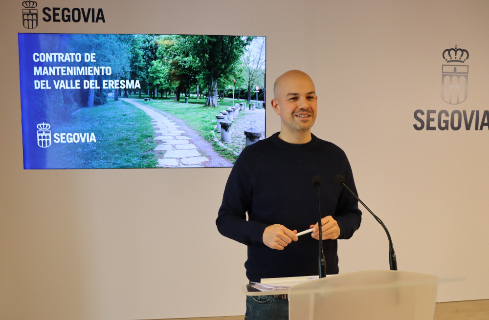 Ángel Galindo presenta el mantenimiento zonas verdes.