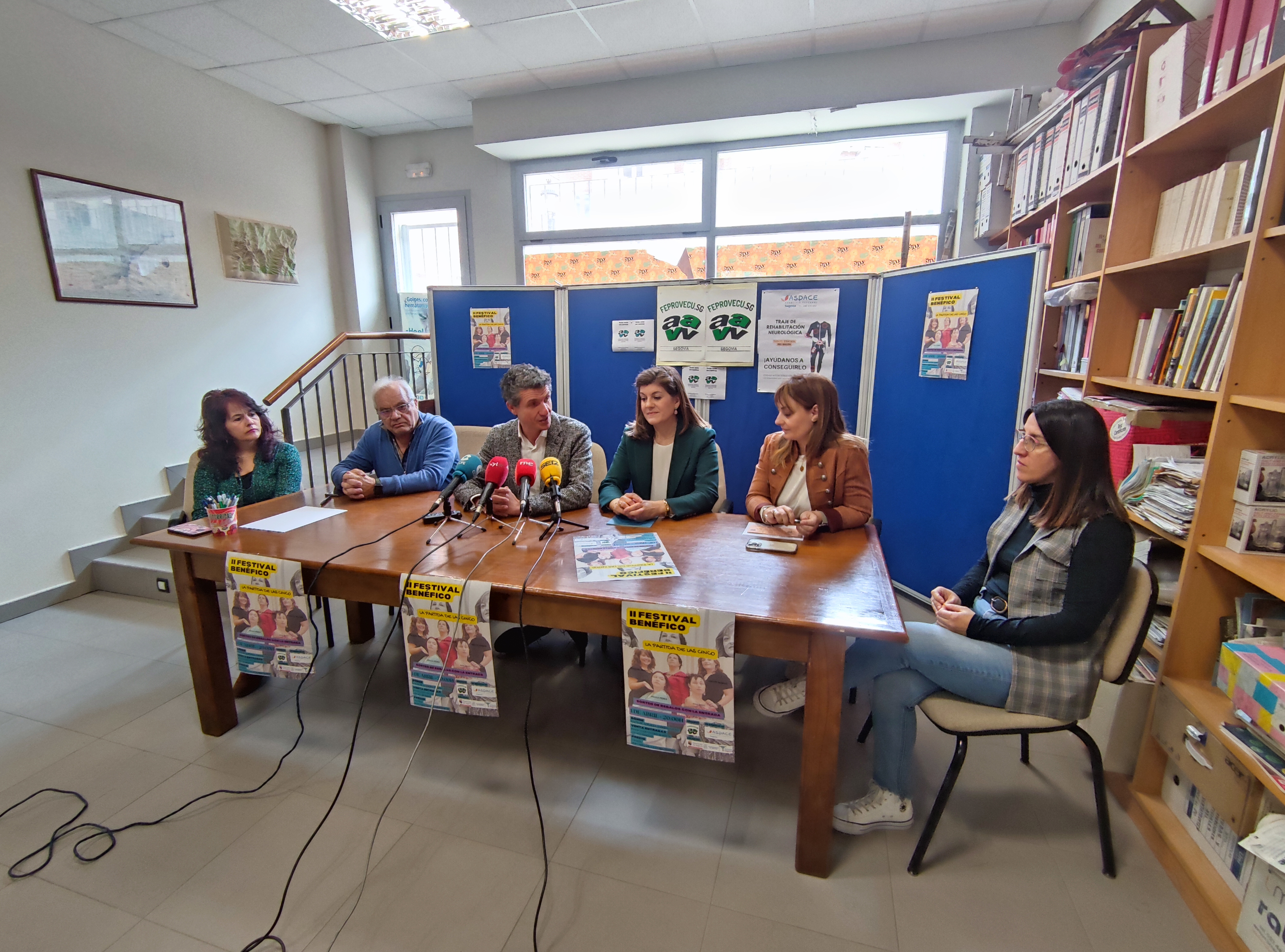 Presentación del II Festival Benéfico de la Federación Provincial de Vecinos