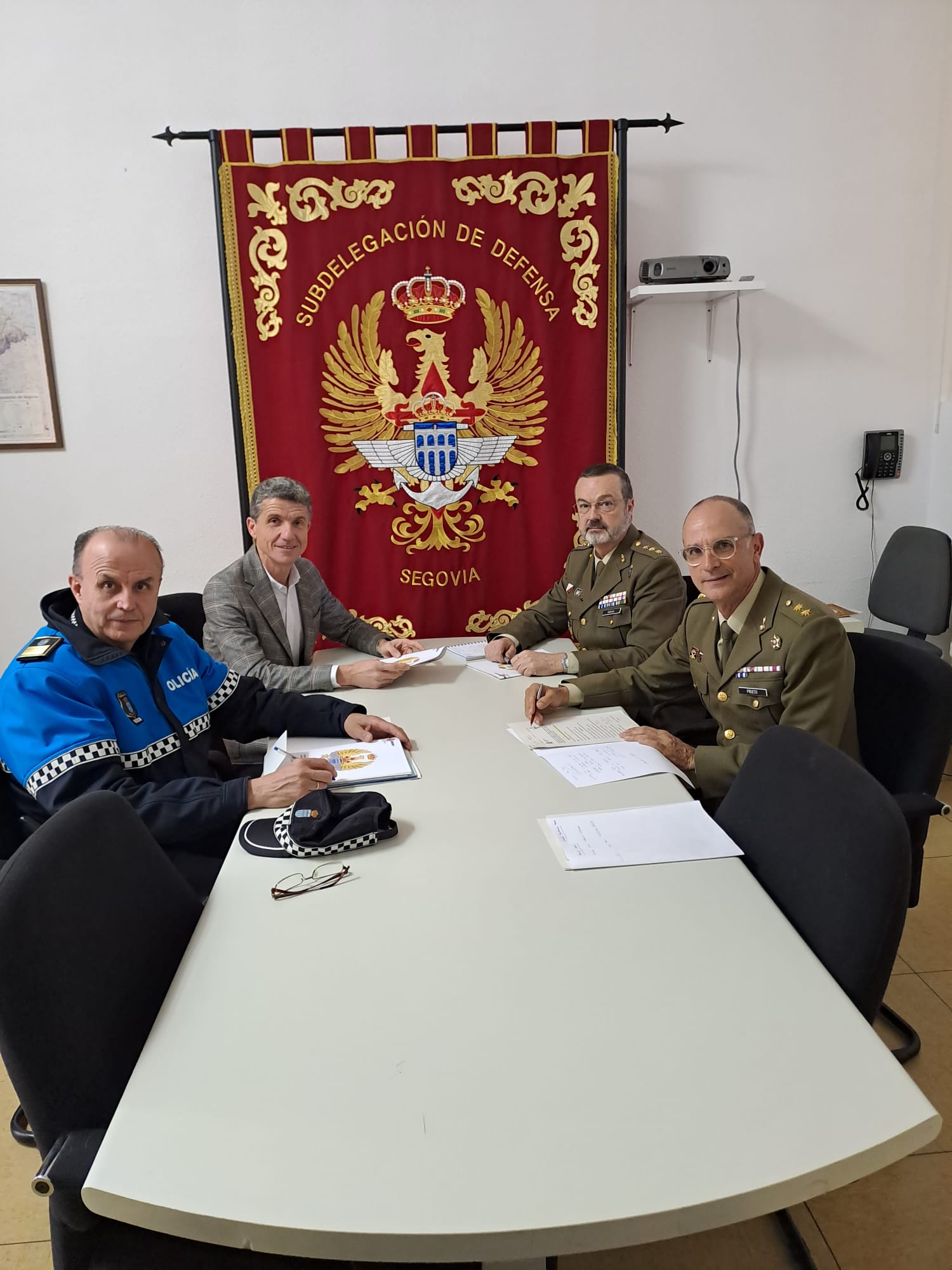 Ayuntamiento y Ministerio de Defensa