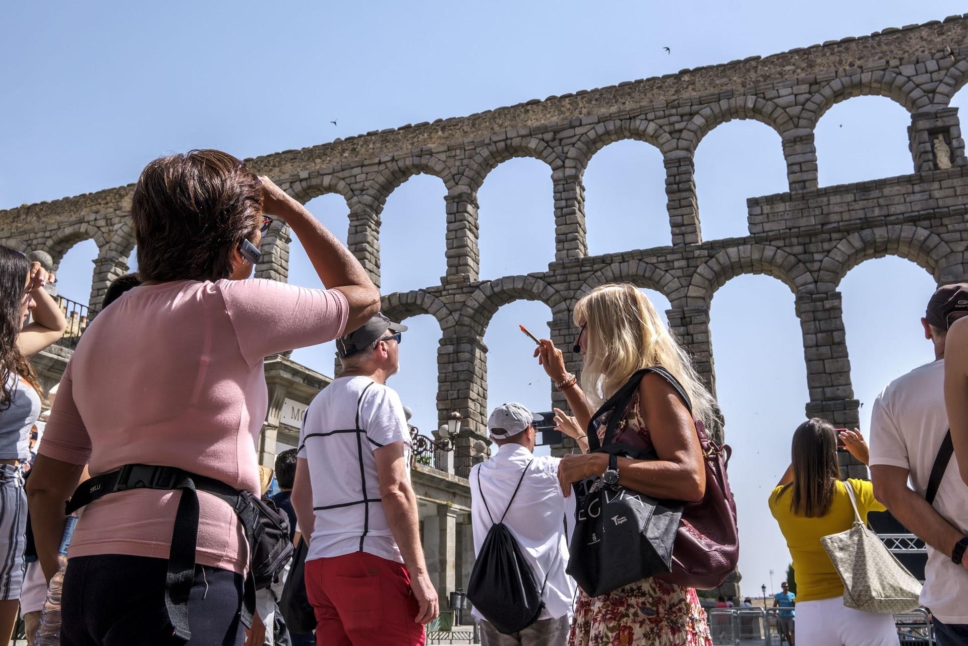 Turistas en el Acueducto