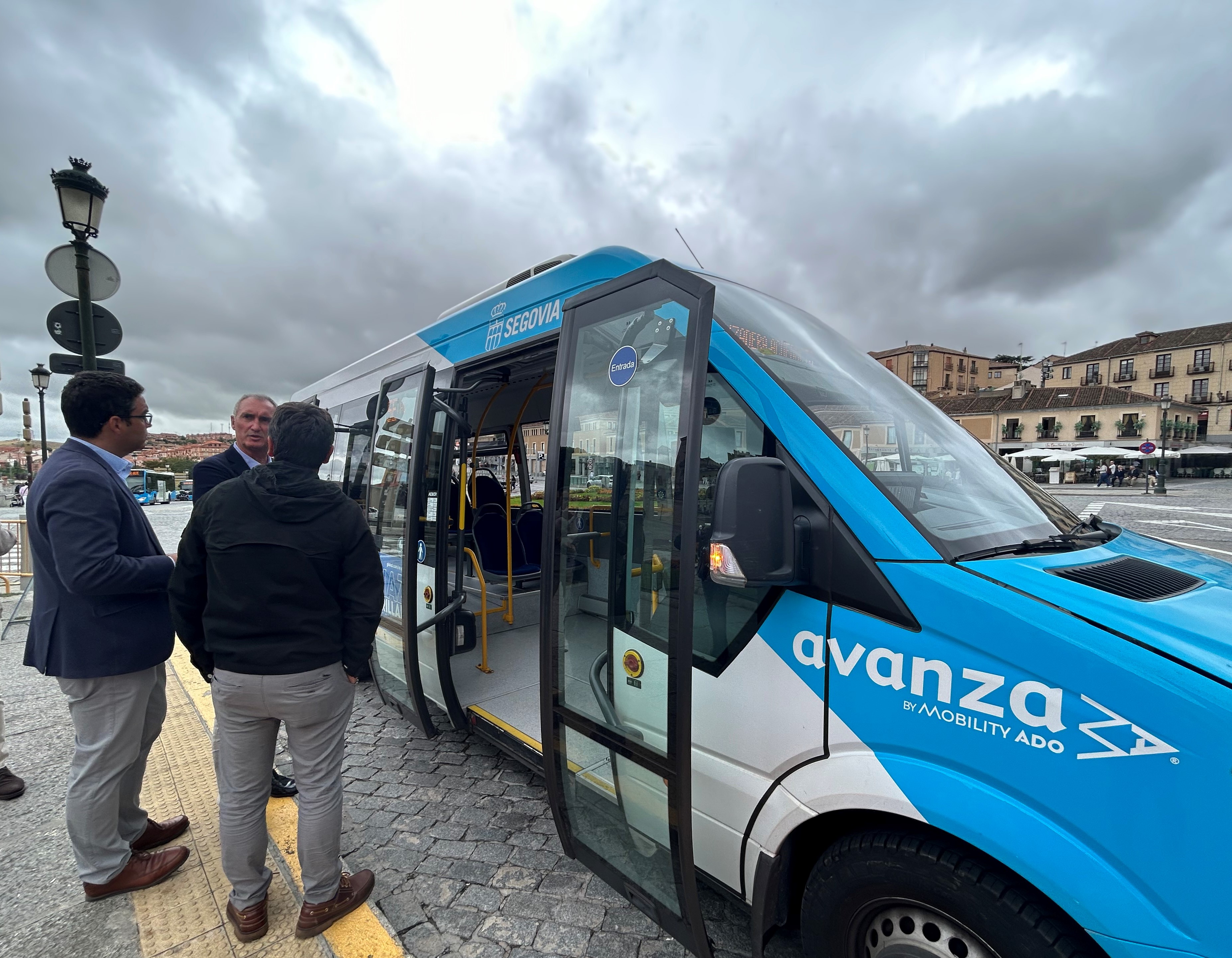 Primera mañana de lanzaderas
