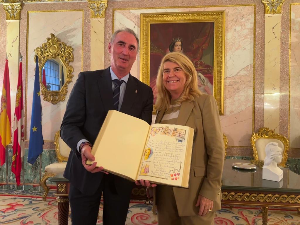 Ministra francesa Dominique Faure en Segovia
