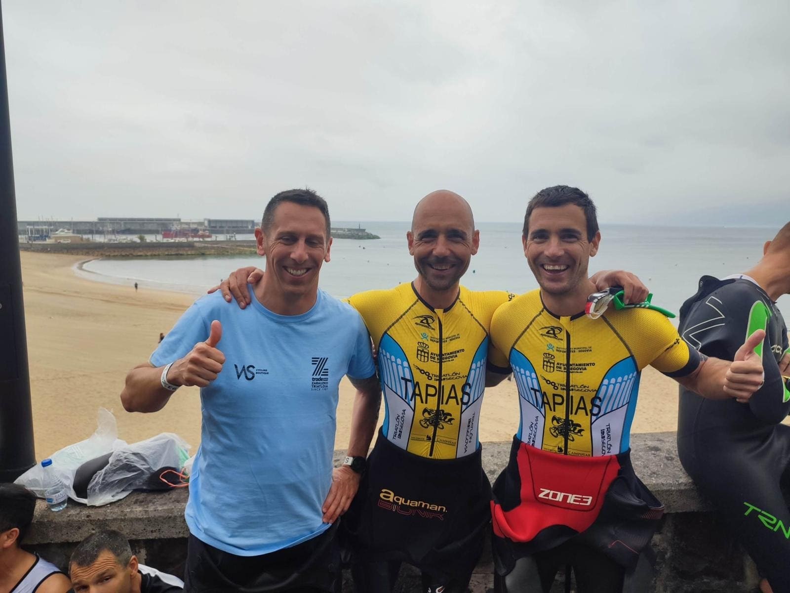 Otra vez, el segundo sábado del mes de junio, se celebraba en Zarautz la fiesta de la comarca, y del triatlón.