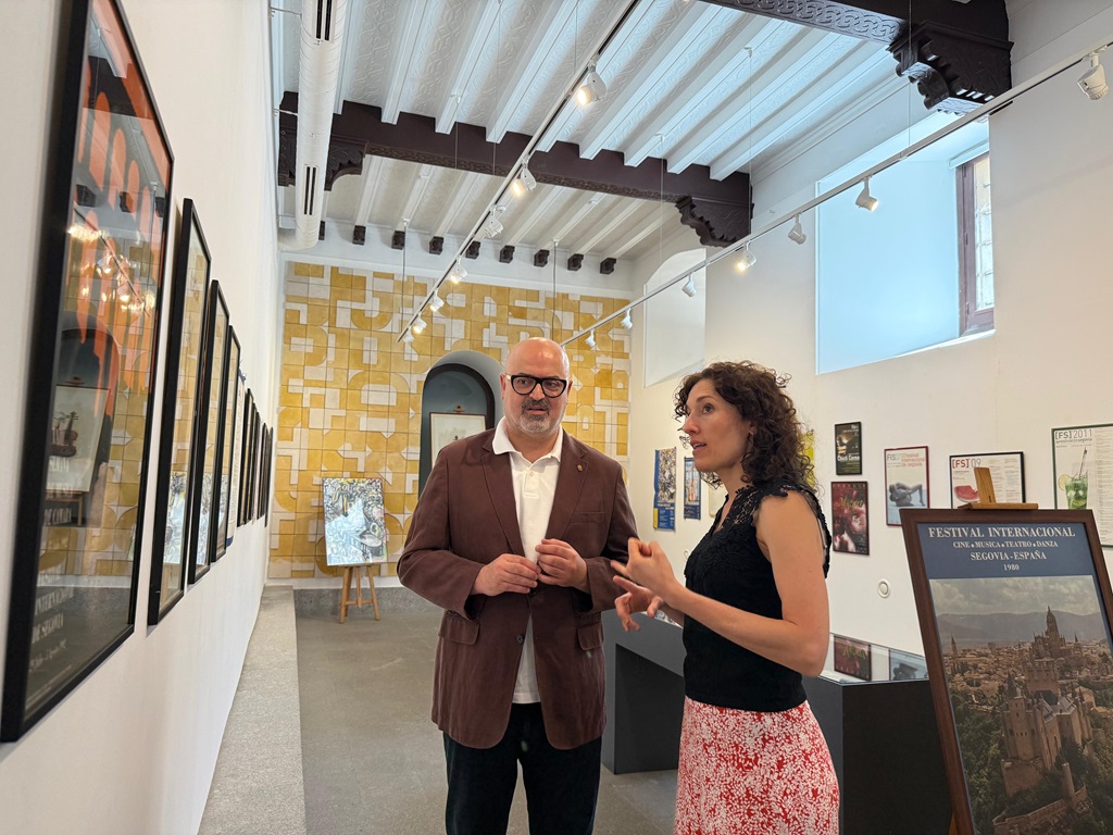 La Casa de la Lectura acoge la exposición “MUSEG, 50 años en escena”