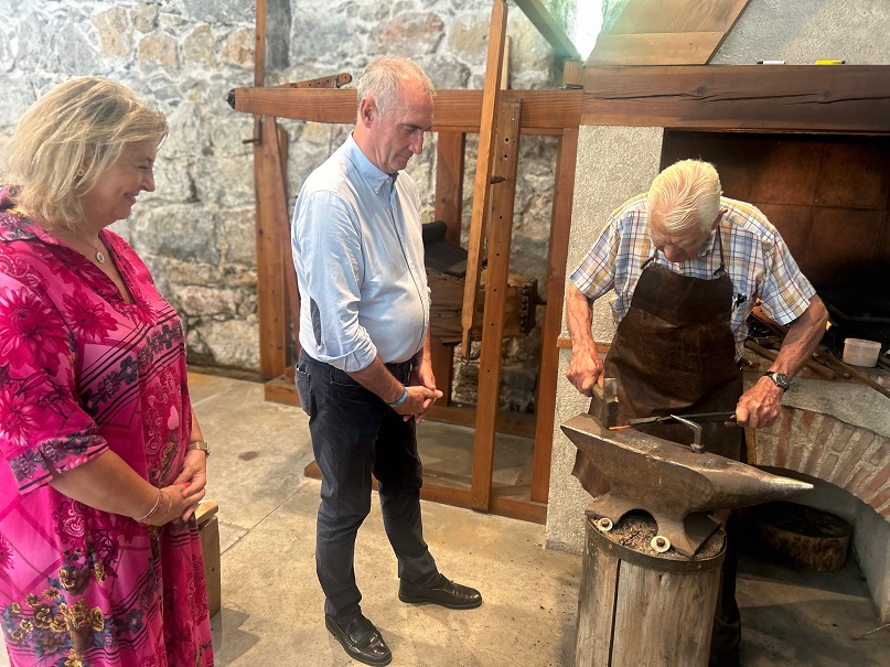 Visita a la exposición de  Elías de Andrés 