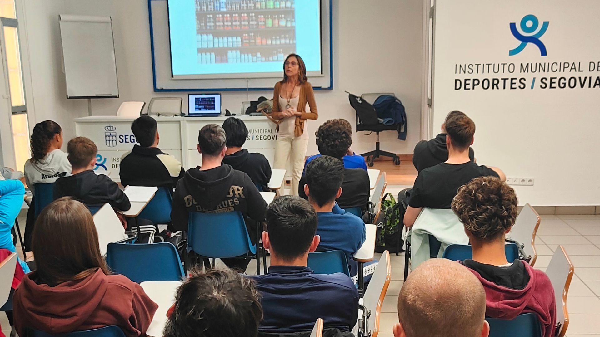 Charlas mitos y verdades suplementos deportivos