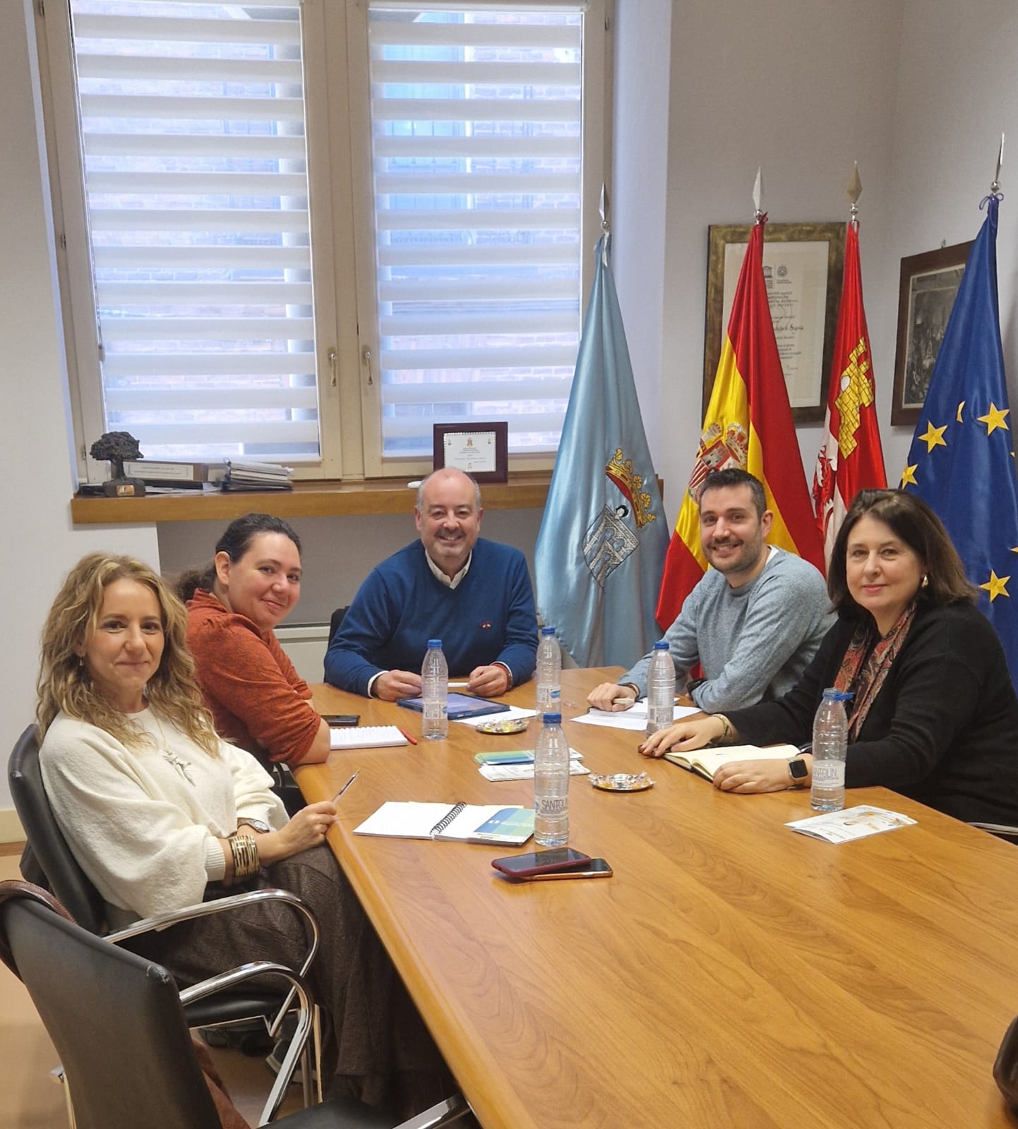 Reunión mesa de las universidades