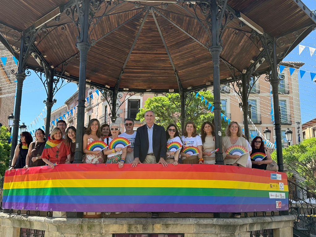 Celebración del Día del Orgullo LGTBI+ en la Plaza Mayor