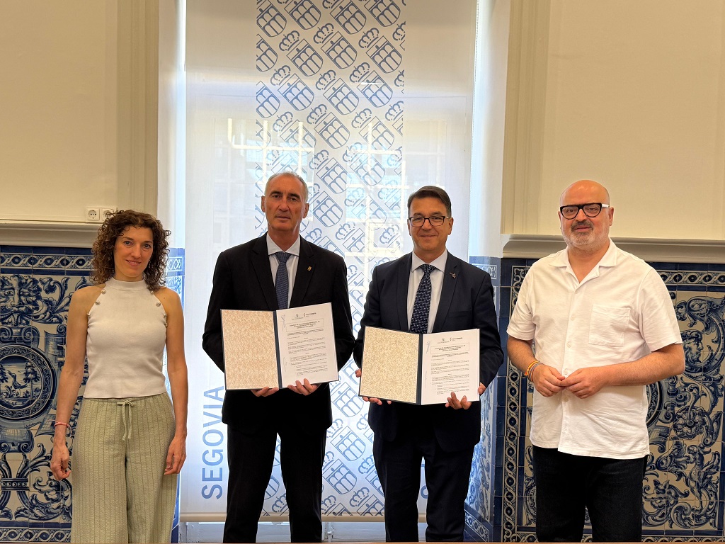 Firma del Convenio FJB Fundación Caja Rural 