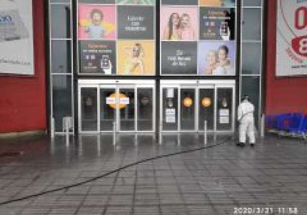 2020-03-31 Bomberos centro comercial