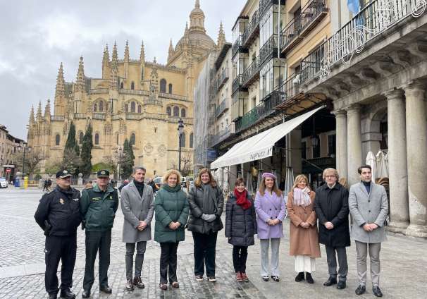 Visita ministra Isabel Rodríguez Plaza Mayor