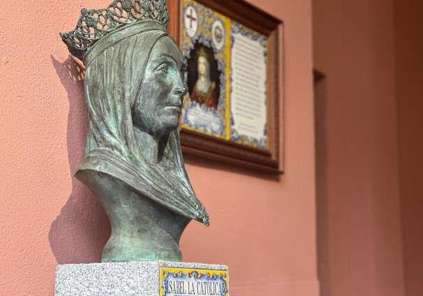 Busto de Isabel la Católica