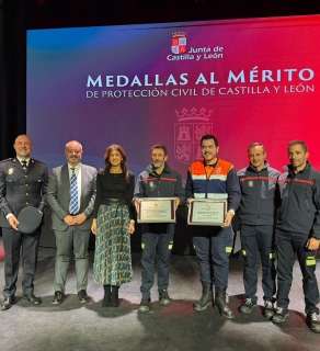 Reconocimiento al Servicio de Extinción de Incendios y a la agrupación de Protección Civil de Segovia