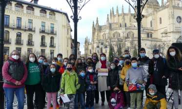 Estudio callejero femenino de Segovia