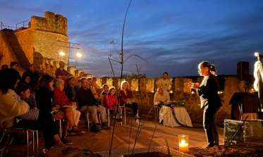 La muralla en la noche del patrimonio