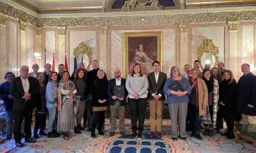 Recepción en el Ayuntamiento representantes del Congreso de FECEI