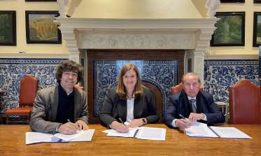 Firma novación convenio Prado del Hoyo