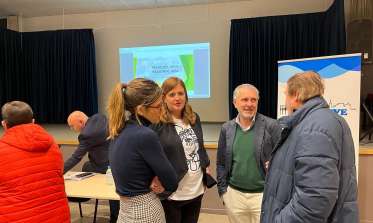 Mesa de debate organizada por la Federación de Vecinos de Segovia (FEDASVE)