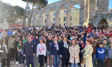 La alcaldesa, en la carrera solidaria del IES Mariano Quintanilla