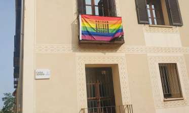 Fachada Casa Joven
