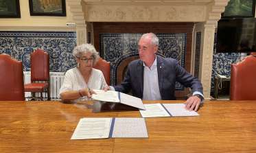 Firma convenio cesión espacio Fibromialga