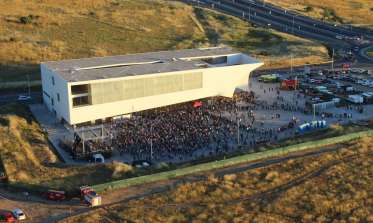 Exterior del CIDE durante el concierto