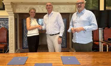 Firma convenio Titirimundi