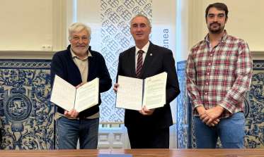 Firma del Convenio Asoc Vecinos Fuentemilanos