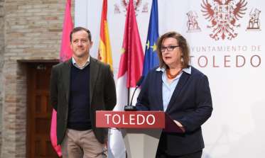 El alcalde de Toledo, y presidente de la Comisión de Cultura y Deportes del Grupo Ciudades Patrimonio de la Humanidad, Carlos Velázquez, junto a la concejal de Deportes del Ayuntamiento de Alcalá de Henares, Dolores López, han presentado en Toledo una nueva edición del Circuito de Carreras del Grupo de Ciudades Patrimonio de la Humanidad.
