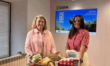 May Escobar y Beatriz Serrano Picnic Day