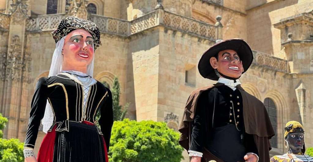 Gigantes y Cabezudos