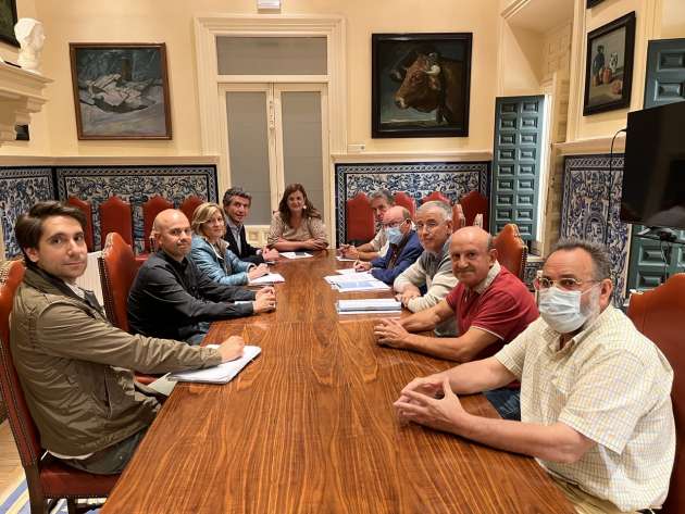 Reuniones con el movimiento vecinal