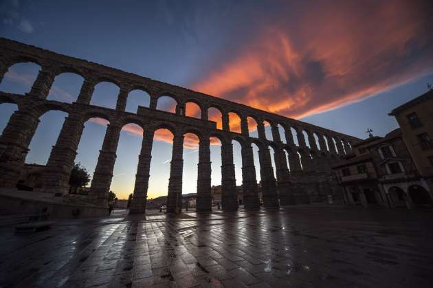 Acueducto atardecer 