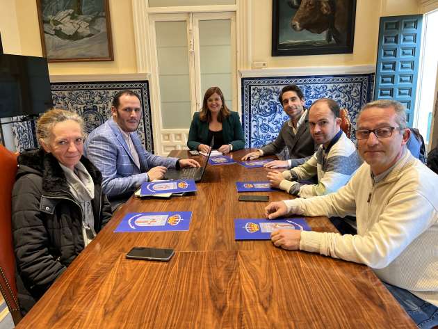 Reunión con la Junta de Cofradías de Semana Santa
