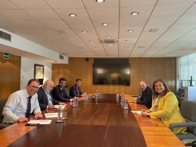 Reunión con con Adif y Renfe 